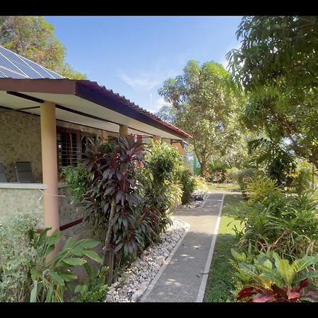 Haus Am Strand Auf Sibuyan Island Nahe Cresta De Gallo - Marevic'S Guesthouse 1 Ohne Klimaanlage Azagra 外观 照片