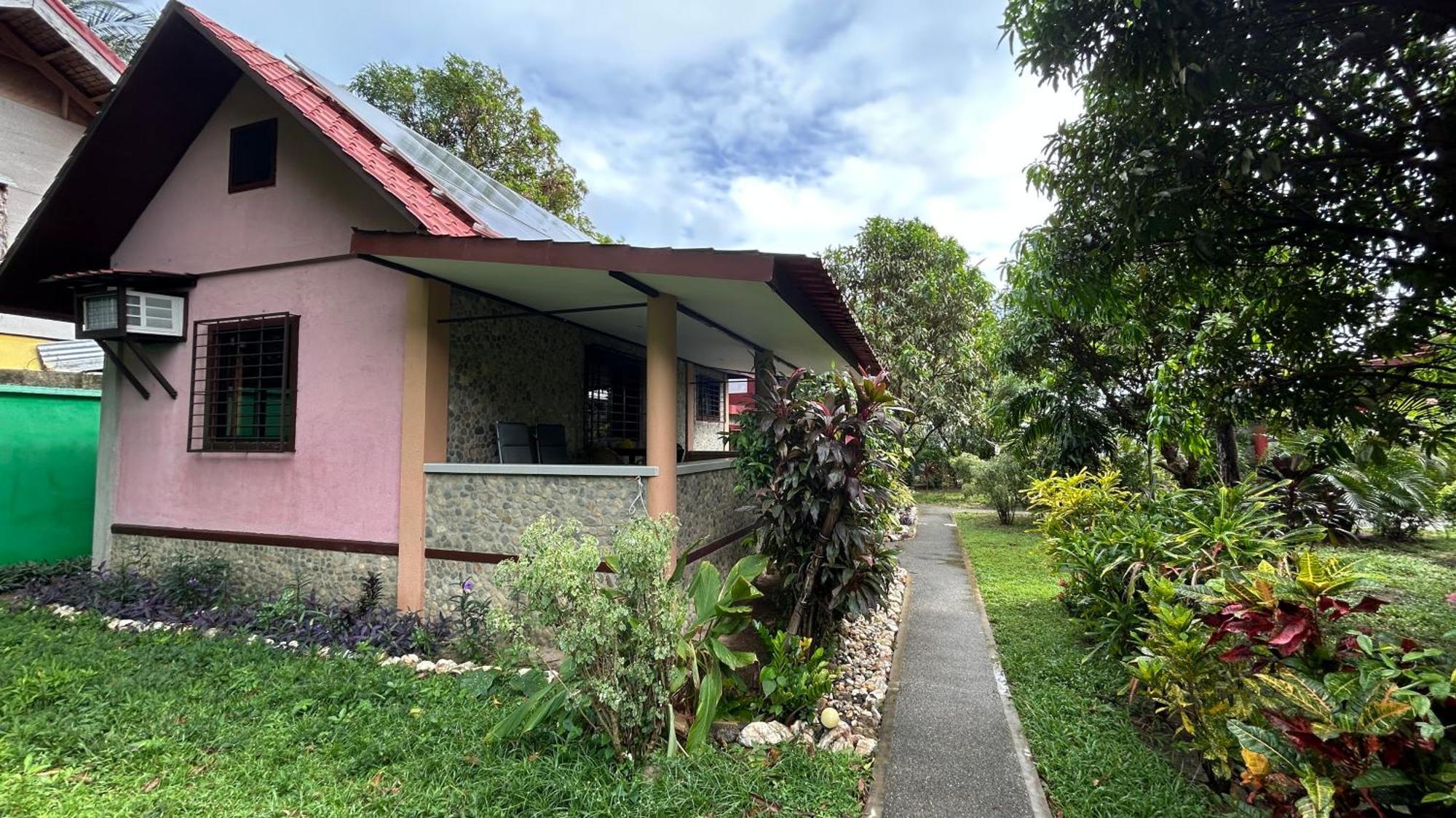 Haus Am Strand Auf Sibuyan Island Nahe Cresta De Gallo - Marevic'S Guesthouse 1 Ohne Klimaanlage Azagra 外观 照片