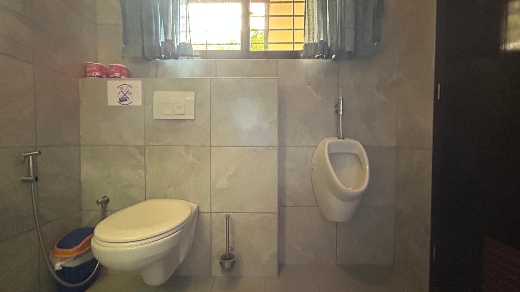 Haus Am Strand Auf Sibuyan Island Nahe Cresta De Gallo - Marevic'S Guesthouse 1 Ohne Klimaanlage Azagra 外观 照片