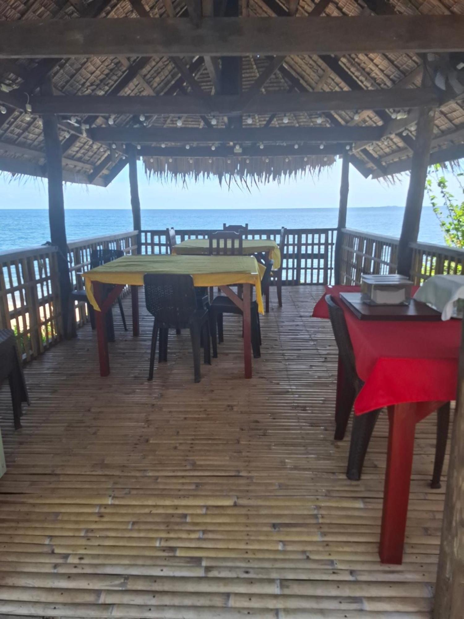 Haus Am Strand Auf Sibuyan Island Nahe Cresta De Gallo - Marevic'S Guesthouse 1 Ohne Klimaanlage Azagra 外观 照片