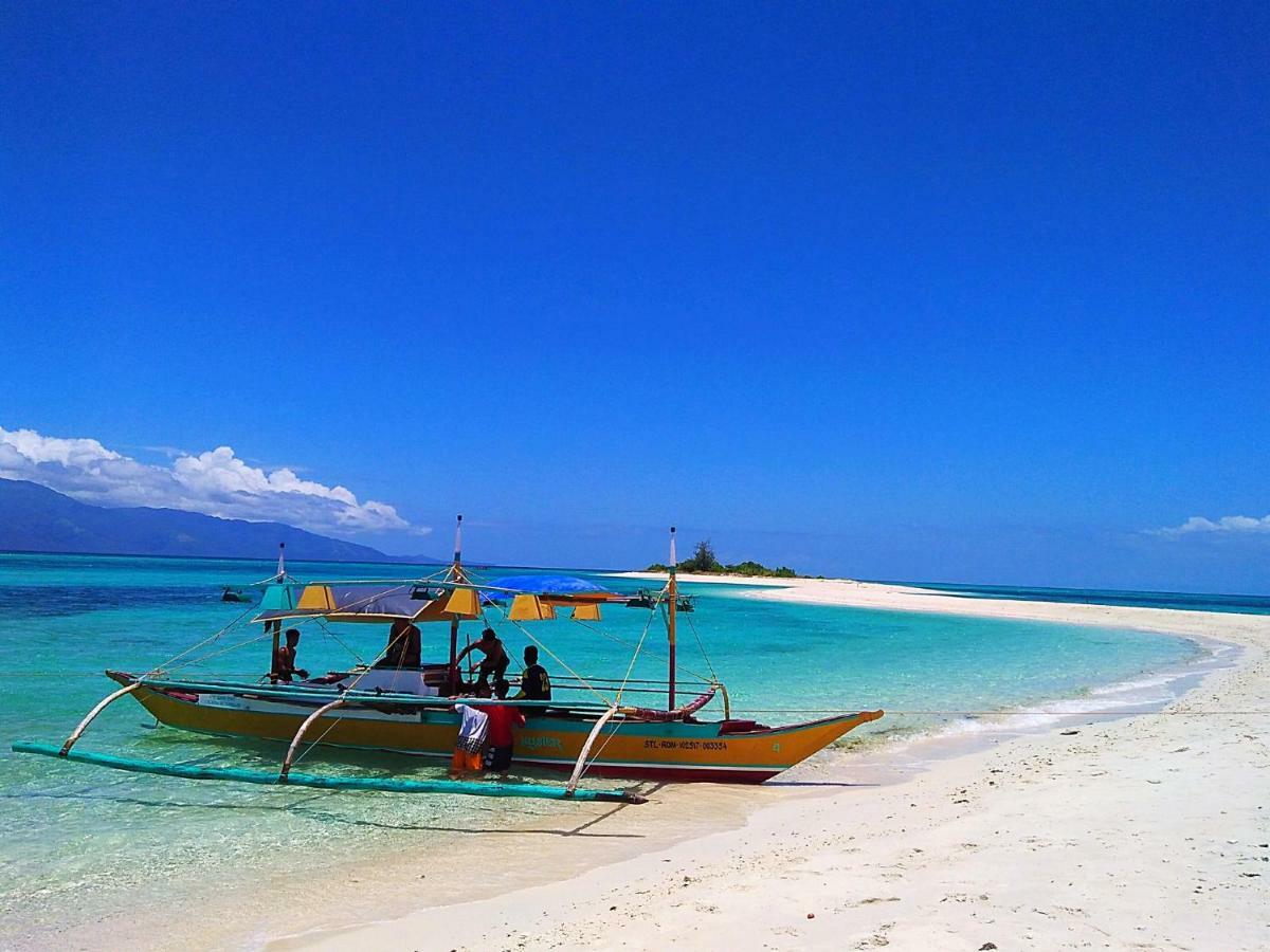 Haus Am Strand Auf Sibuyan Island Nahe Cresta De Gallo - Marevic'S Guesthouse 1 Ohne Klimaanlage Azagra 外观 照片